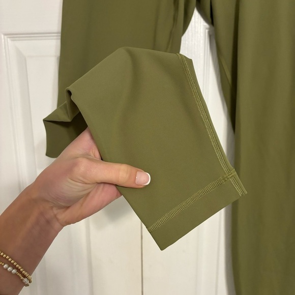 Lululemon Wunder Under High-Rise Tight 28" 
Vista Green - Picture 4 of 9